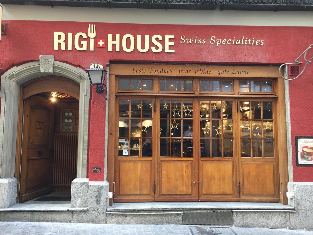 Rigi House 1 *